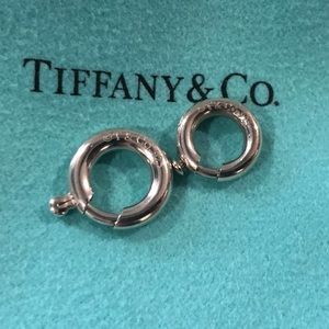 Tiffany & Co round clasping rings
